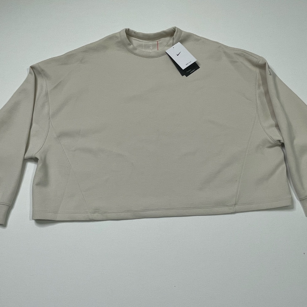 Nike Women’s Dri-Fit Oversized Crew Neck Sweatshirt-24.7 ImpossiblySoft